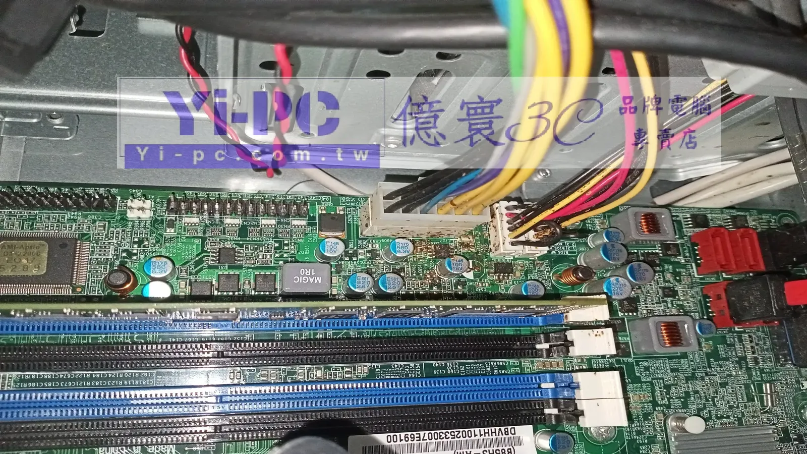 蟑螂入侵電腦造成主機板損壞檢測案例 圖片紀錄 1